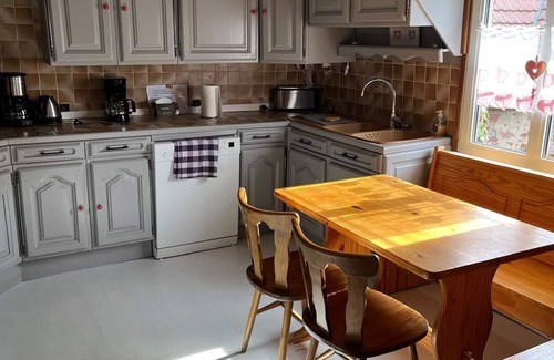 Orschwihr Casa | Charming gîte, former wine estate, sleeps 13