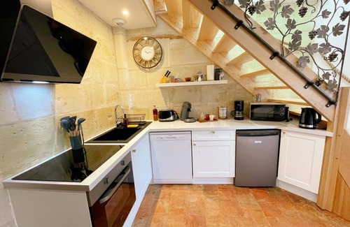Azay-le-Rideau Cabaña | Encantadora casa con aire acondicionado, ideal para familias en el corazón de Touraine