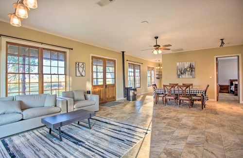 Gainesville Casa | Charming Gainesville Retreat Barn, Horses Welcome