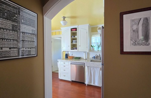 Napa Cabaña | Charming Getaway – Cozy Pet-Friendly Cottage