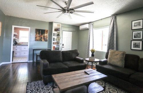South Redlands Casa | Charming Getaway | Dog Friendly | King Bed