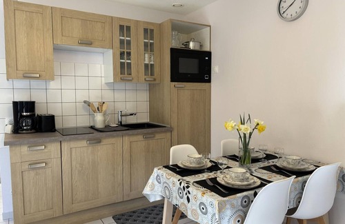 Contigny Cabaña | Casa rural con terraza y jardín cerca de Moulins - WiFi, barbacoa, actividades al aire libre
