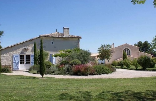 Fontaines-d'Ozillac Villa | Finca con 4 estrellas y 4 orejas de lujo Gites de France para 4 y 6 personas