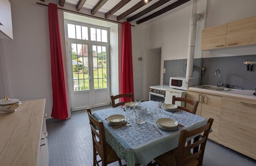 Bellon Cabaña | Gîte avec piscine chauffée, jardin et Wi-Fi, près d'Aubeterre-sur-Dronne