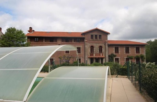 Cugand Cabaña | Casa en Gaumier con piscina, jardín y amplias terrazas