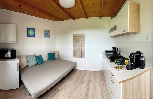 Jinonice Casa | Charming glamping in peaceful Prague with WiFi