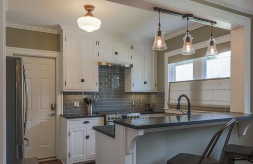Grosse Pointe Apartamento | Encantador Grosse Pointe plana en el pueblo