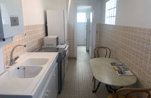 Touques Apartamento | Apartamento renovado con terraza amplia y estacionamiento en Touques