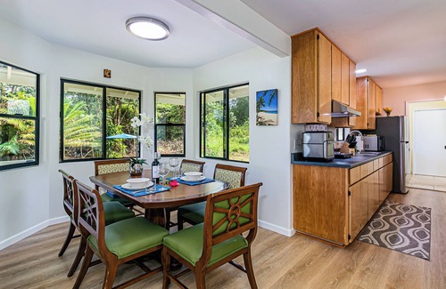 Fern Acres Casa | Charming Guest House in Mountain View