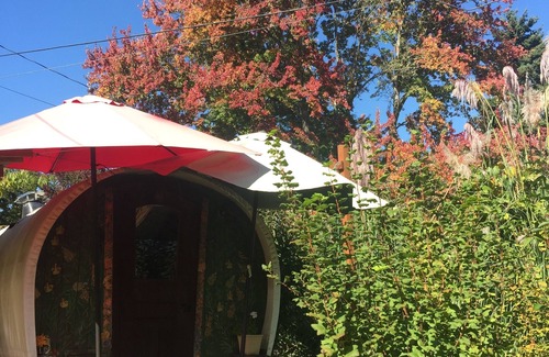 Corvallis Casa | Charming Gypsy Caravan in private yard near university, downtown and river park