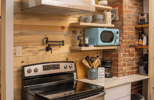 Cascade-Chipita Park Cabina | Charming, Historical Cabin in Cascade-Chipita Park