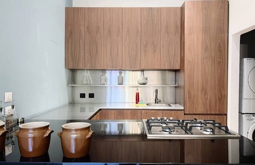 Beirut Apartamento | Charming Heritage 2 Bdr - Mar Mikhael 24/7 power