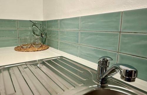 Mountainside Cabaña | Charming Heritage Cottage, sleeps 2 - Opposite Bikini Beach