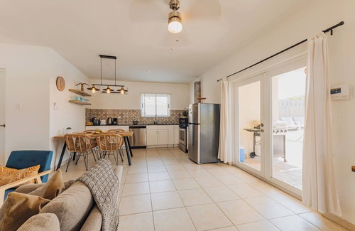 Washington Villa | Charming hideaway 2 min to Beach