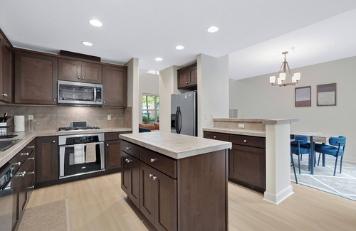 Orenco Station Condominio | Charming Hillsboro Condo with Pool and Gym, Centrally Located