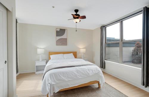 Orenco Station Apartamento | Charming Hillsboro Condo with Pool and Gym