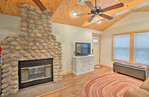 Medicine Park Casa | Charming Hilltop Cottage in Medicine Park!