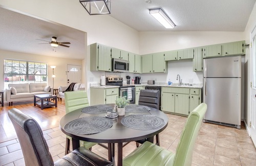 Hinesville Casa | Charming Hinesville Home < 6 Mi to Fort Stewart