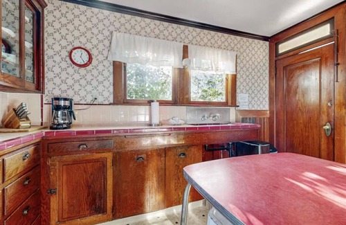 Downtown Casa | Charming Historic 3-Bedroom Home Just One Block from Humboldt Bay – Walk to Shops & Restaurants