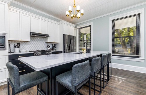 Galena Casa | Charming Historic Gem in the Heart of Galena!