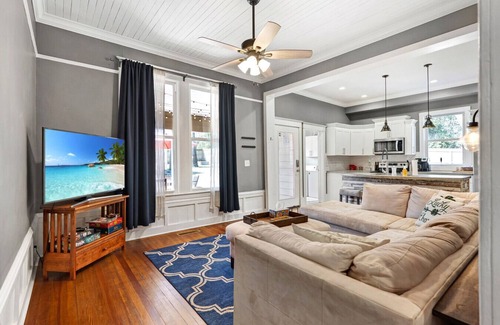Carthage Casa | Charming Historic Home in Downtown Carthage – Walk to Coffee, Breweries & More!