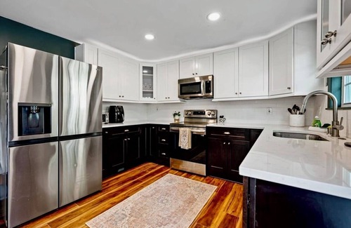Thomas Square Casa | Charming historic Savannah, luxury amenities - 20 min drive to Tybee Island