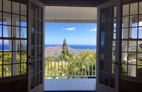 Maunalani Heights Casa | Casa Histórica con Encanto - Crutchfield Estate