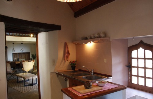 Castelnau-Pegayrols Casa | Encantadora casa en un pueblo medieval rodeado de hermosa naturaleza.