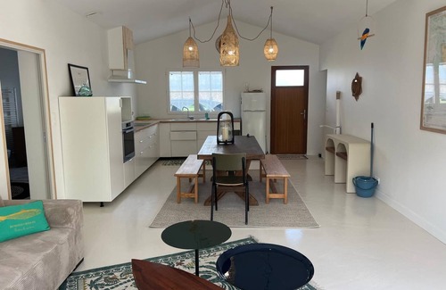 Le Chateau-d'Oleron Casa | Charming house with garden and beach access