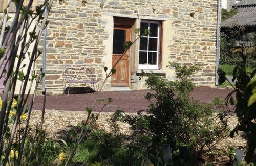 Neant-sur-Yvel Casa | Charming holidays in Broceliande au gîte de la Grée