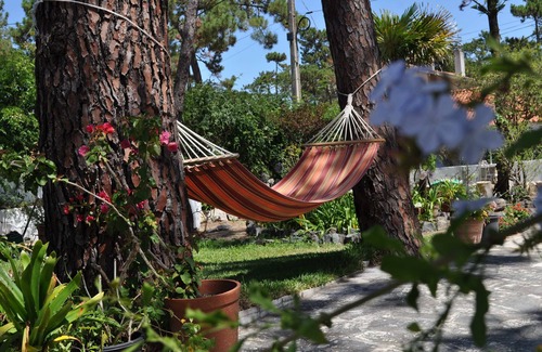Banzao Casa | Encantadora casa de vacaciones, a 3 km de la playa, a 5 minutos a pie del supermercado, cafetería, panadería