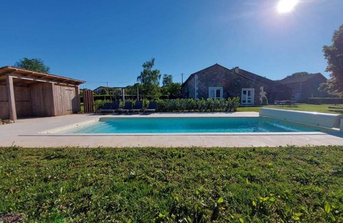 Rouzede Casa | Charming holiday home in Rouzède with a private, heated swimming pool