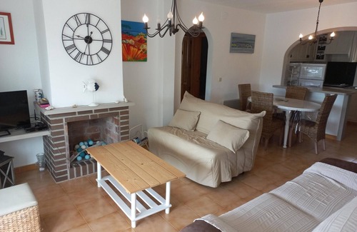 Bon Relax Casa | Casa con Piscina, A/A, BBQ, WiFi y Garaje en Sant Pere Pescador