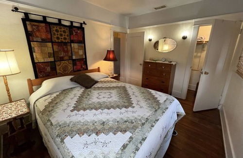 Monrovia Casa | Charming Home 3-Blk Stroll to Historic Myrtle Ave