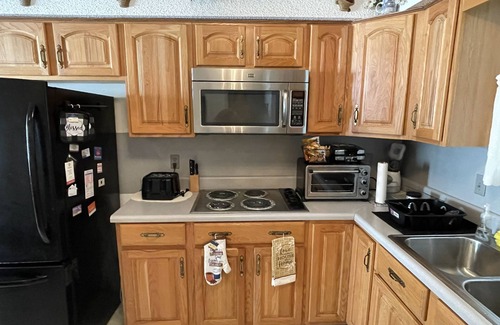 Piney Green Casa | Charming home 5 minutes to Camp Lejeune and Beaches