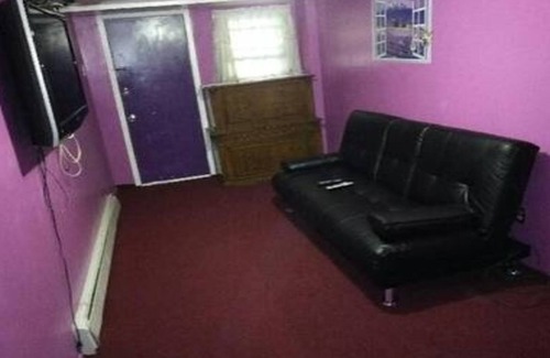 East Flatbush Casa | Charming home away from home Preview listing