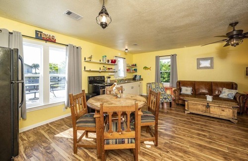 Matagorda Casa | Charming Home Close to Matagorda Beach & Boat Ramp