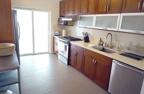 Richmond District Casa | Casa con Encanto en Lake Street Corridor