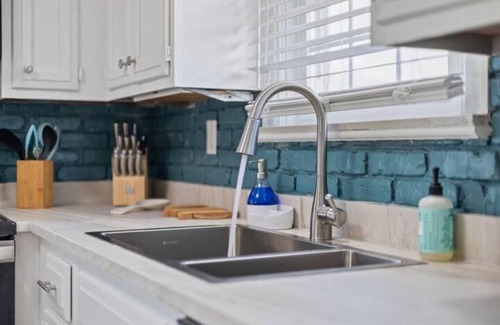 Speedway Casa | Charming Home in Speedway. King Beds. Pet Friendly!