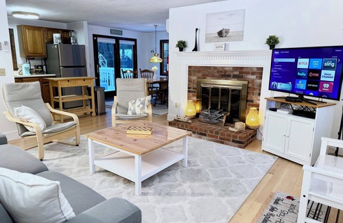 Brewster Casa | Charming home near Cape Cod Rail Trail offers comfort, convenience, and classic New England appeal.