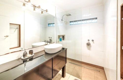 Airport West Casa | Charming Home Near Melbourne Airport & CBD