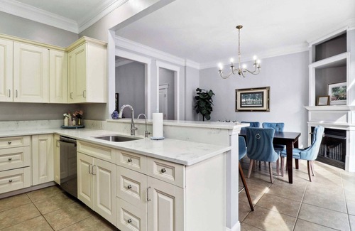 Dixon Park Casa | Charming Home | Victorian District