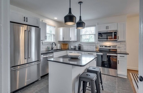 Hillsboro Village Casa | Charming Home with 4 Bedroom, 6 Beds in Hillsboro Village