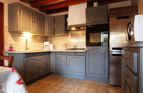 Flamanville Cabaña | Casa acogedora con terraza cerca de la playa de Sciotot, ideal para familias y mascotas