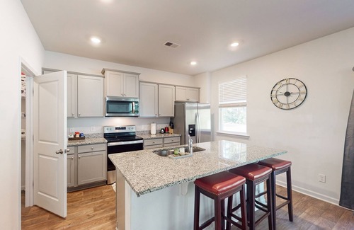 Port Wentworth Casa | Charming home with pool, patio, dog-friendly space & near the beach