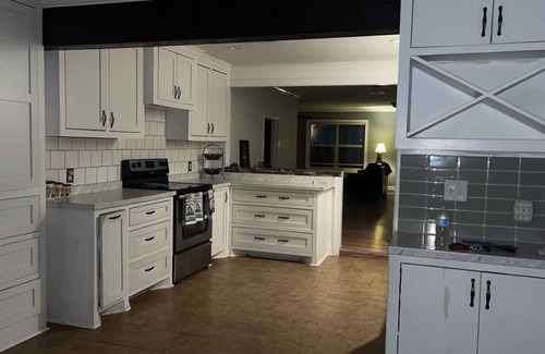 Lake Charles Casa | Charming home with Oak Tree lined streets in the heart of Lake Charles.
