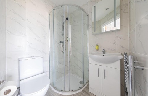 St. George's Apartamento | Charming Hotel Laundry near Tufnell Park