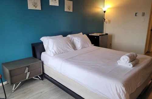 Pico - Robertson Apartamento | Charming Hotel Style Unit in Beverly Hills with AC + WiFi