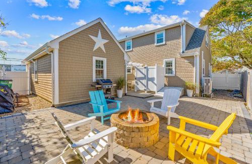 South Yarmouth Casa | Charming House by the Beach with Patio Grill and FirePit