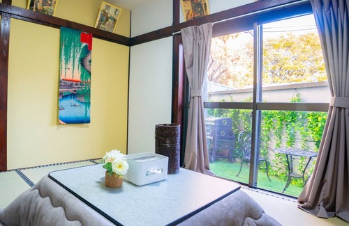 Kita Casa | Charming House by the Cherry Blossoms of Takino River